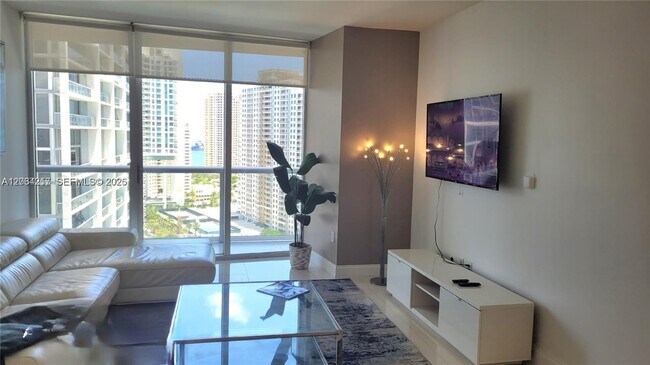 Foto del edificio - 485 Brickell Ave