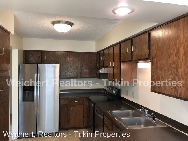 Building Photo - 3 br, 2 bath House - 14327 Chestnut Drive