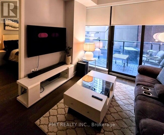 Building Photo - 2A Church St