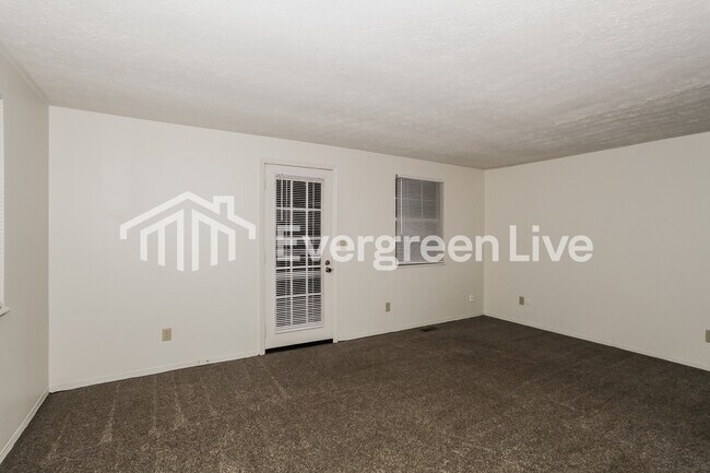 Building Photo - 7665 Pomeranian Dr