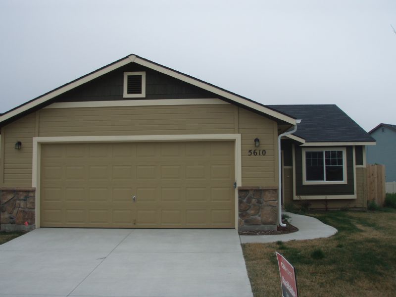 Foto principal - 5610 S Moon Land Ave