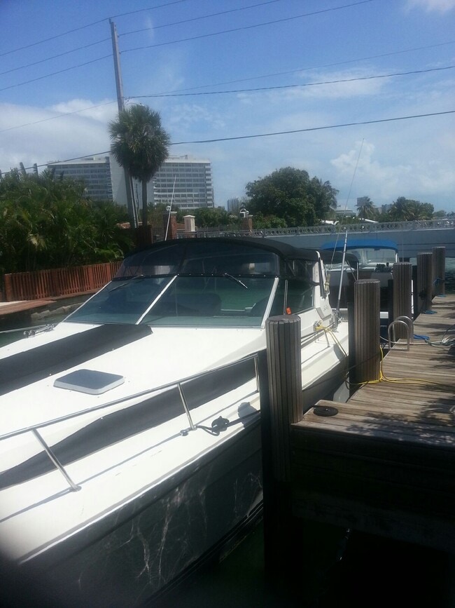 Building Photo - 1155 S Biscayne Point Rd