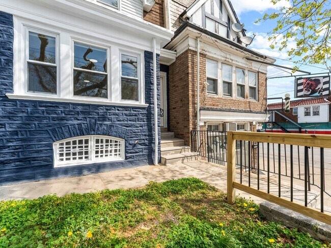 Foto del edificio - 1901A 72nd Ave