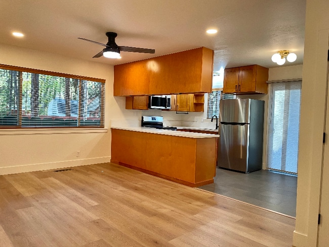 Building Photo - 1180 Herbert Ave