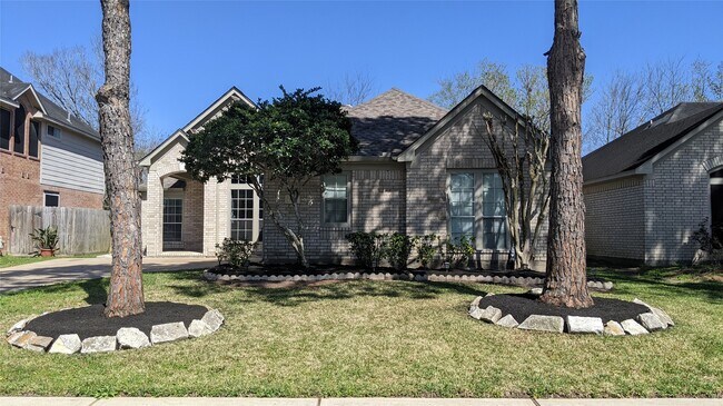 Building Photo - 3519 Deerbrook Ct