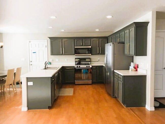 Foto del edificio - 5820 Sagebrook Dr
