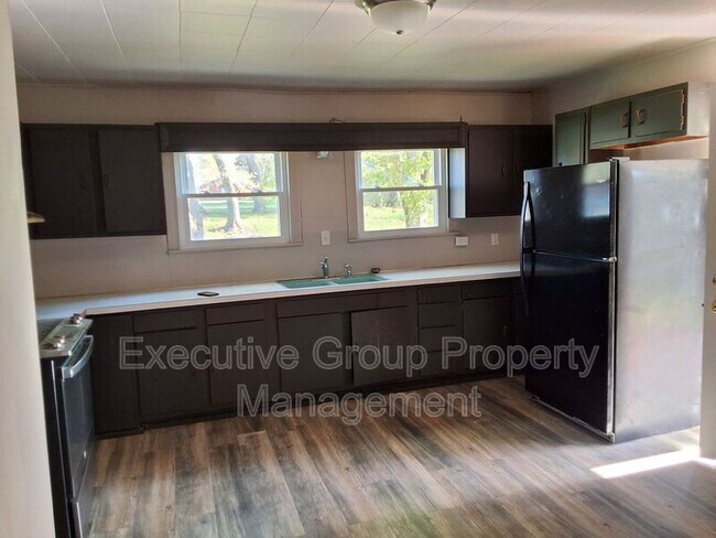 Foto del edificio - 746 W Elm Rd