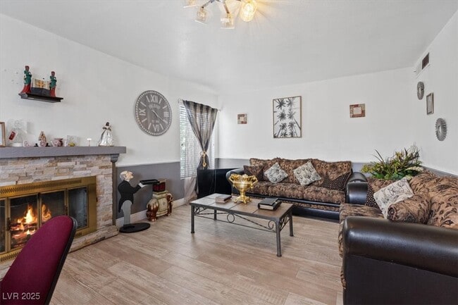 Foto del edificio - 4602 Inland Ct