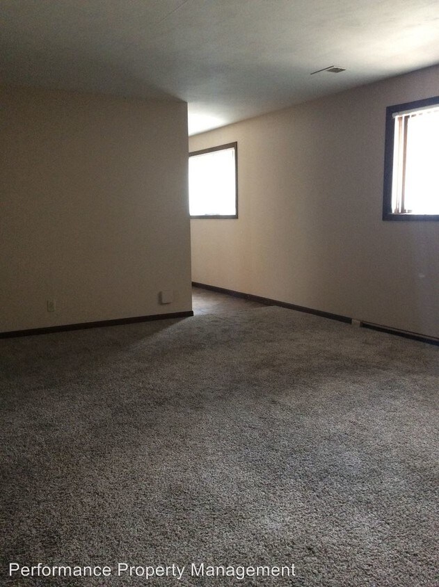 440 Moffitt St, Seward, NE 68434 Room for Rent in Seward, NE