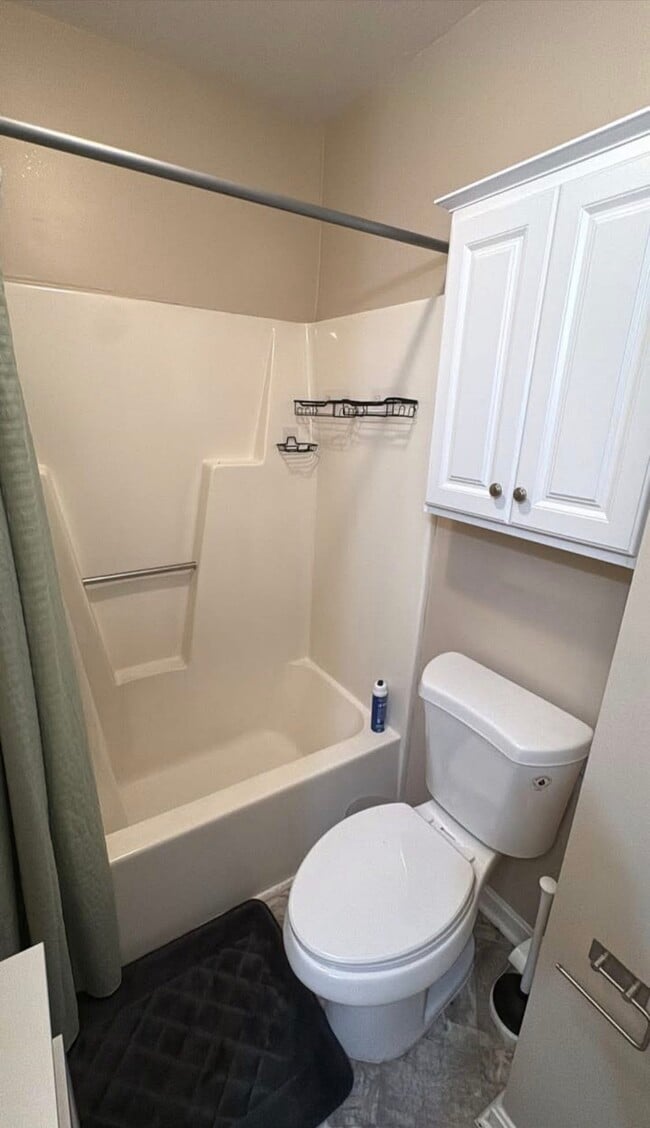 Foto del edificio - 120 Matthew Ct