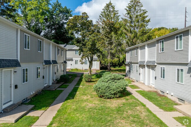 Foto del edificio - North Shore Townhomes