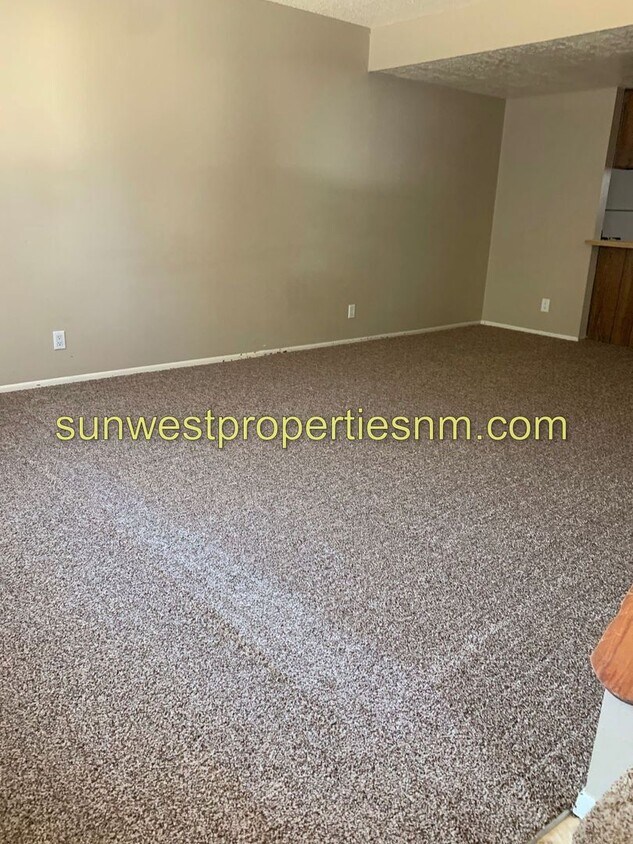 Foto principal - 518 N Locke Ave