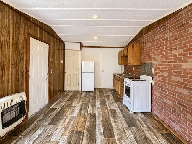 Building Photo - 108 Campbell Ln