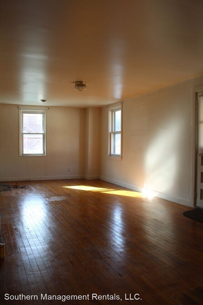 Building Photo - 3 br, 2 bath House - 3A Hanover St. 2nd Floor