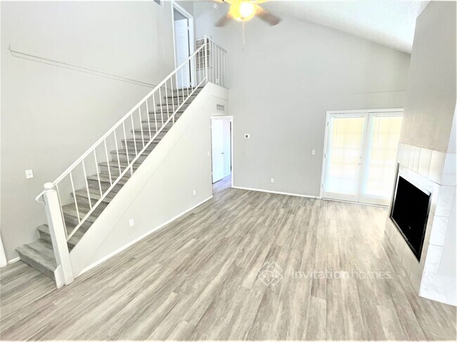 Building Photo - 8930 W Indianola Ave