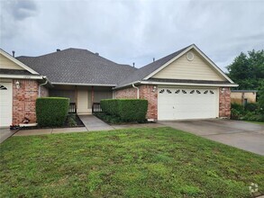 Building Photo - 1236 Trailwood Dr