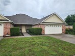 Foto principal - 1236 Trailwood Dr