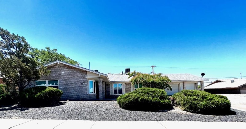 Primary Photo - 10434 Seawood Dr