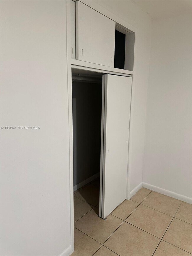 Foto del edificio - 12605 NE 13th Ave