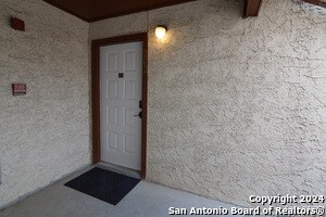 Building Photo - 10527 Perrin Beitel Rd