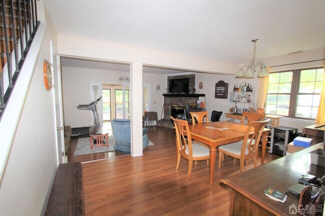 Foto del edificio - 138 Leah Ct