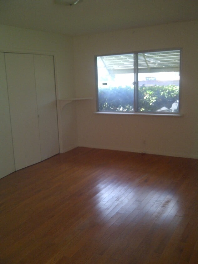 Foto del edificio - 1121 W Milling St