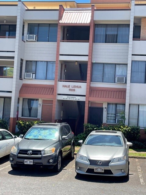 Building Photo - 1109 Acacia Rd