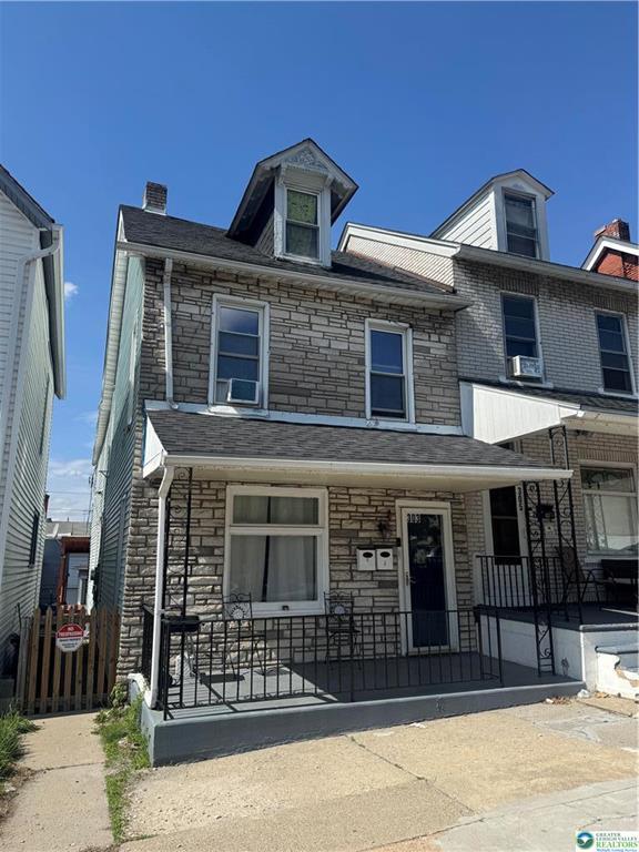 Building Photo - 303 E Union St