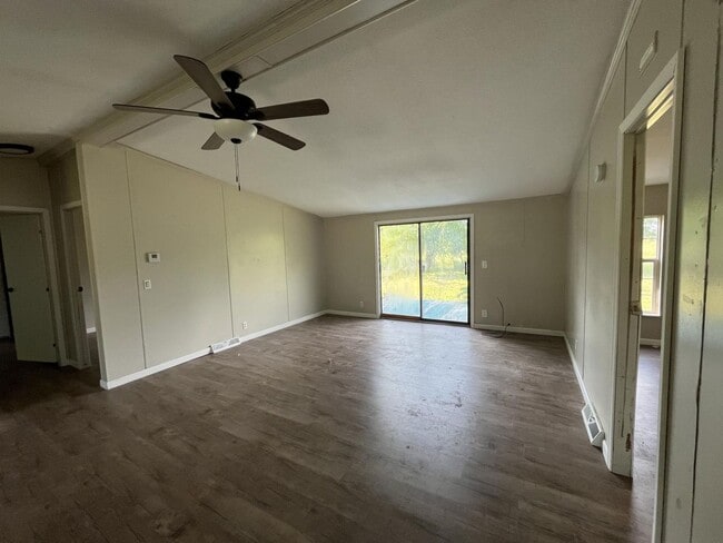 Foto del edificio - Available Home for Rent