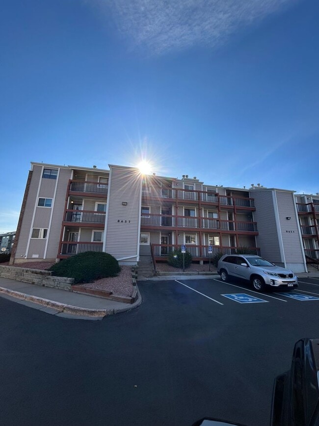 2 BR/1 BA Condo in Desirable Area of Wesmi... - 2 BR/1 BA Condo in Desirable Area of Wesmi...