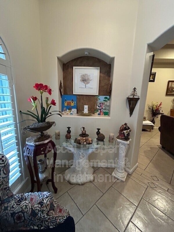 Building Photo - 5018 S Hummer Ln