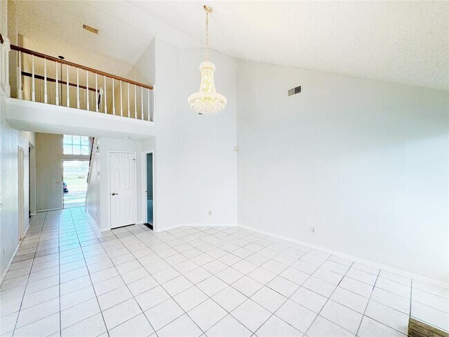 Building Photo - 3407 Streamside Ln