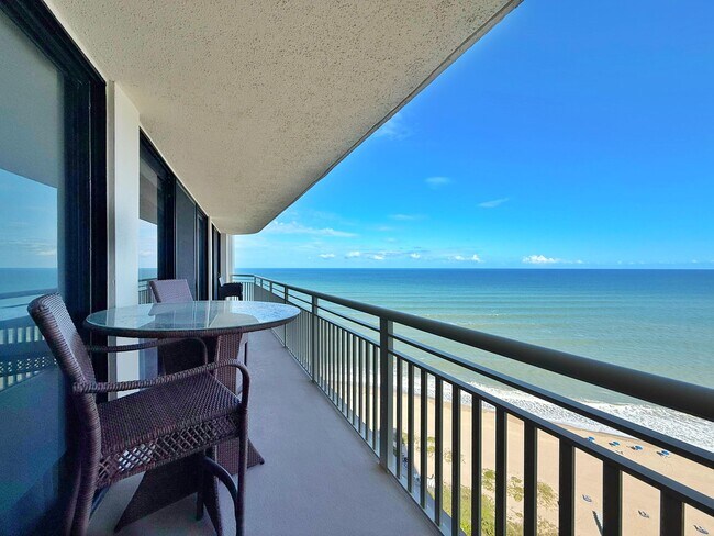 Foto del edificio - 3000 N Ocean Dr