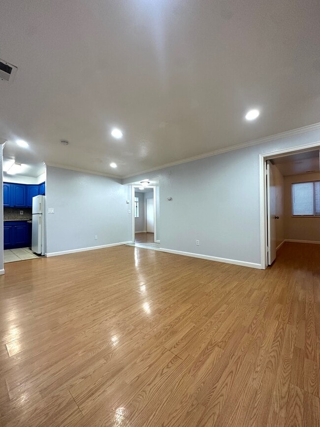 Photo - 650 Sycamore St Apartment