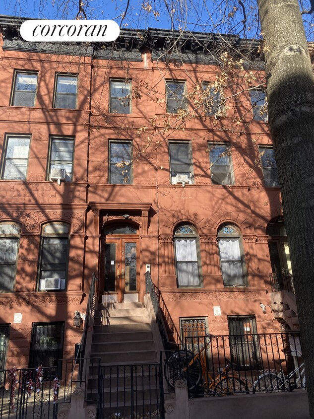 97 Macon St Unit 4, Brooklyn, NY 11216 Room for Rent in Brooklyn, NY