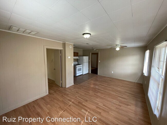 Building Photo - 2 br, 1 bath House - 1502 S. Beach St