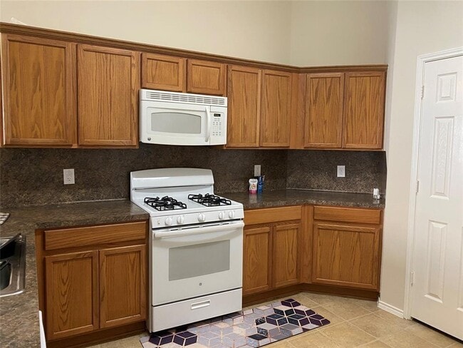 Building Photo - 21419 Mission Falls Dr