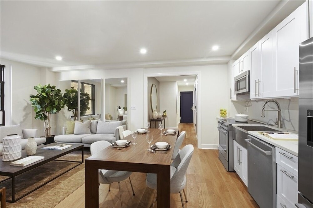 Foto principal - 123 E 47th St