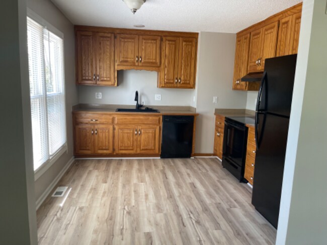 Foto del edificio - 3838 N 123rd St