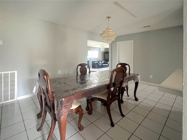 Foto del edificio - 13522 Hollypark Dr