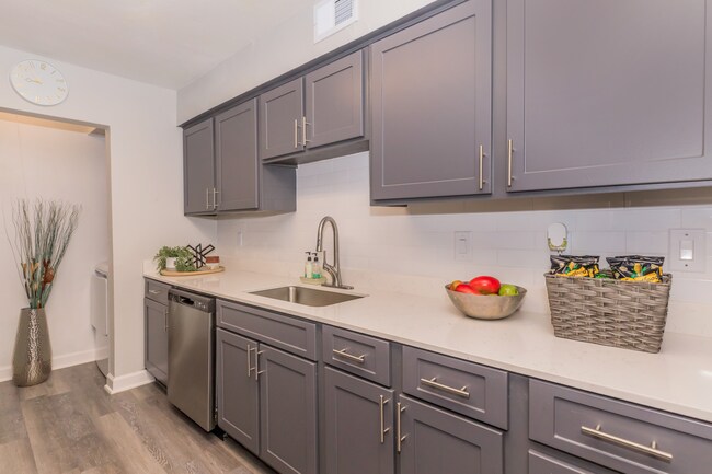 Foto del edificio - The Jove Apartment Homes