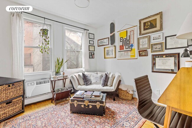 Foto del edificio - 407 E 12th St