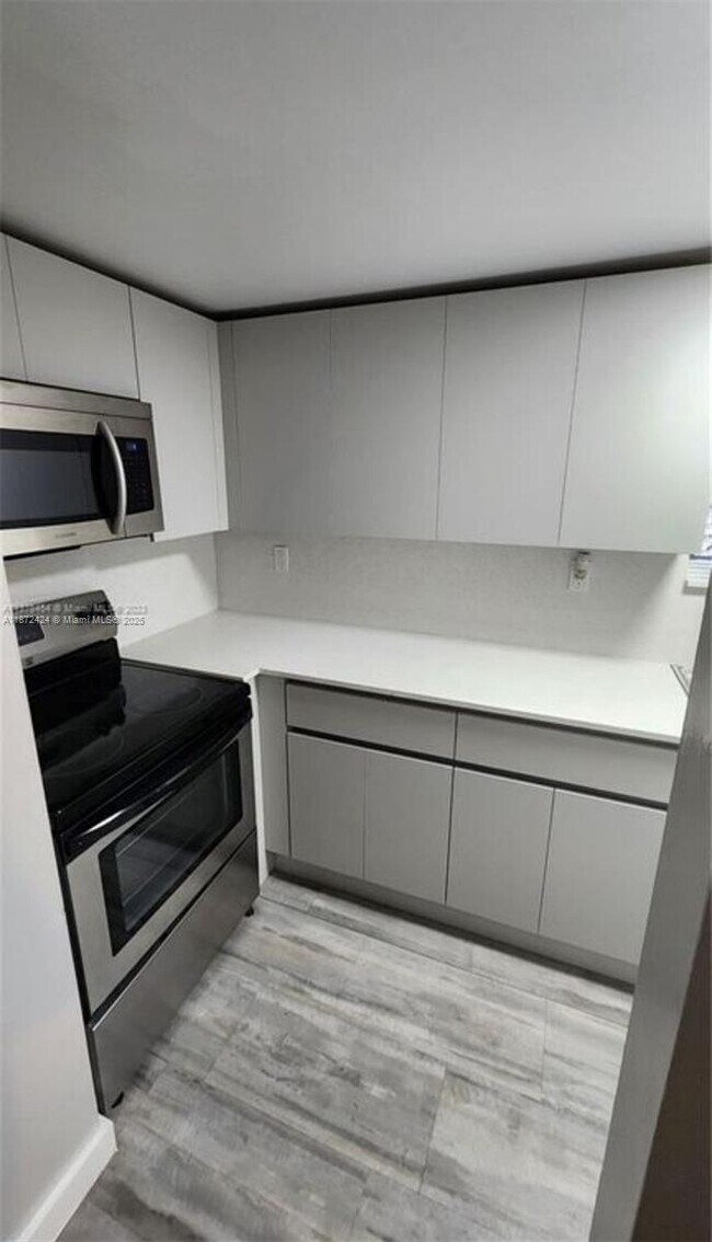 Foto del edificio - 1467 SW 3rd St
