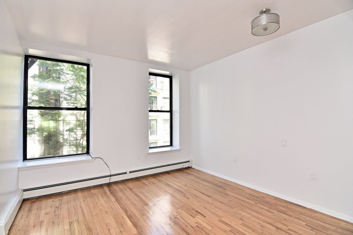 Primary Photo - 610 St Nicholas Ave