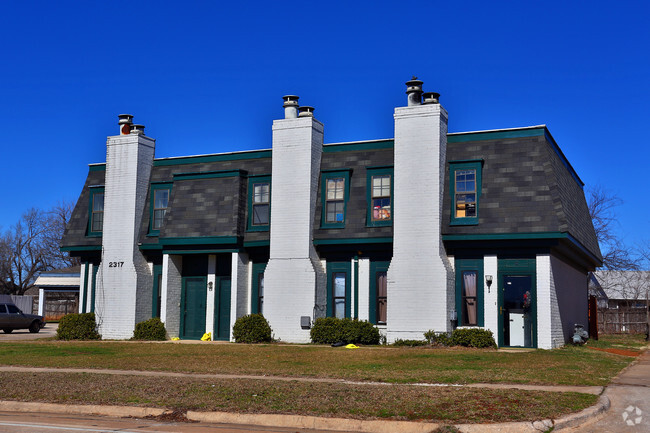 Building Photo - Raintree Place