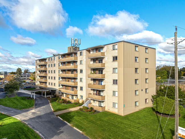 Building Photo - Lynnwood Place