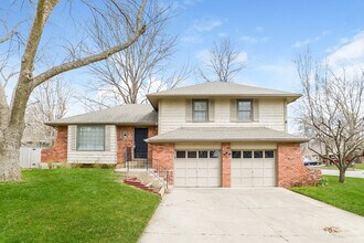 Building Photo - 500 Hargis Ln