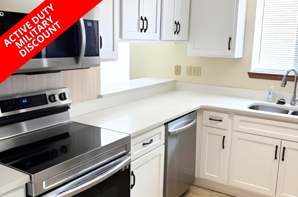 Primary Photo - 10% OFF FIRST MONTHS RENT!