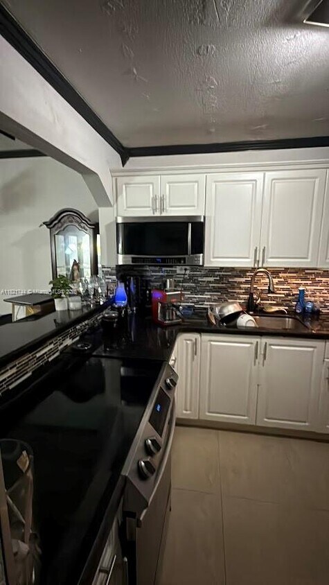 Primary Photo - 9760 SW 184th St