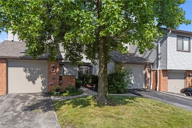 Building Photo - 1707 Thorny Briar Dr